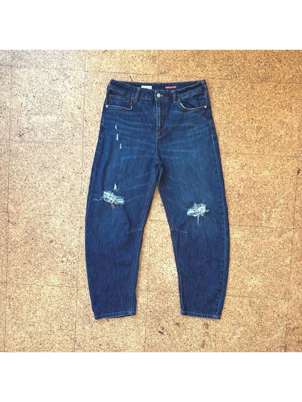 Pilcro Anthro The Bow Boyfriend Barrel Jeans Dark Wash Distressed 29 W32 L27 EUC